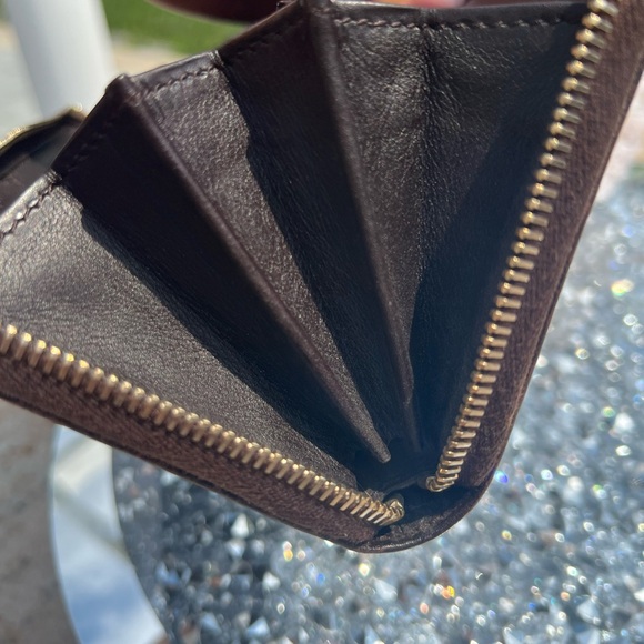 EUC GUCCISSIMA BROWN LEATHER WALLET - Picture 8 of 8